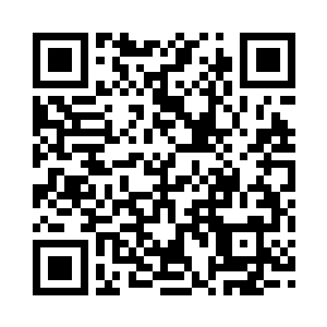 他6只手上的战刀划出诡异的弧线二维码生成