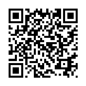 仙主的手中多出了一根翠绿的竹子二维码生成