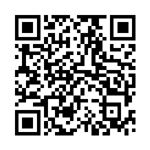 令人觉得这衣裳就是为她量身缝制的二维码生成