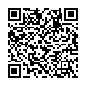 以他的武功要想摆脱包围圈与离去都不是什么难事二维码生成