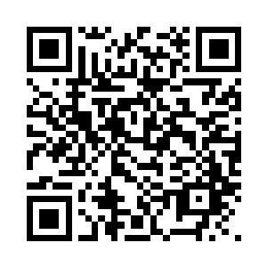 以他踢的地方开始迅速裂开一条裂缝二维码生成