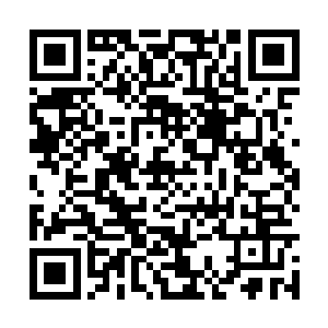 以前在黑炎城我在工厂里一个月挣个把金币的时候二维码生成