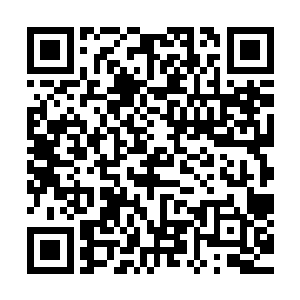 以及身边中国翻译将那名小队长阻止别人投降的话翻译出来后二维码生成