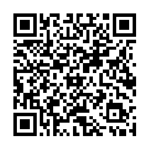 以符箓形式排列的飞剑忽然颤动地发出嗡鸣的声音二维码生成