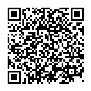 任凭再强大的内心也受不了在喜欢的人面前得不到一点点的关怀与照顾二维码生成