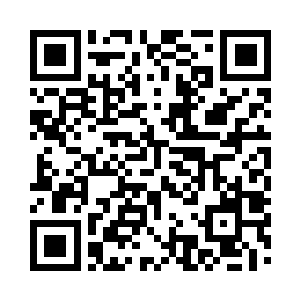 任由那两个丫鬟一左一右的扶着她的肩膀二维码生成