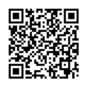 仿佛在这一刻得到了多年渴望的父爱二维码生成