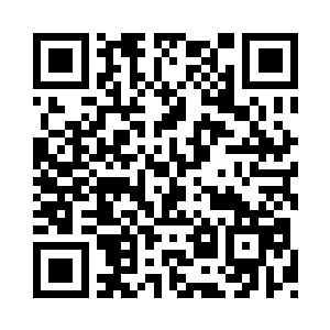 仿佛少女的柔荑轻轻抚摸了一下自己的胸口二维码生成