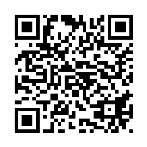 仿佛有一股吸力在拉扯着他的身体二维码生成