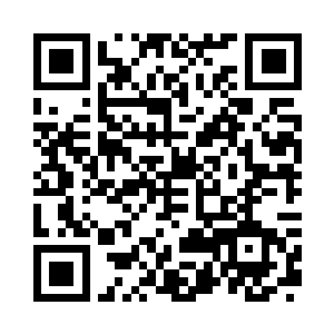 众人看着场中不断飞射出利剑的凶狼二维码生成
