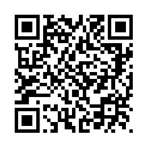 伸出手轻轻的在她的脑袋上摸了摸二维码生成