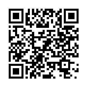 伸手轻轻拍了拍两位心腹太监的肩膀二维码生成