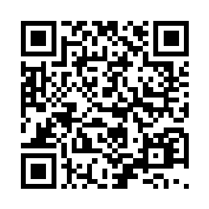 似乎有一只手在不断扯着她脑海里的神经二维码生成