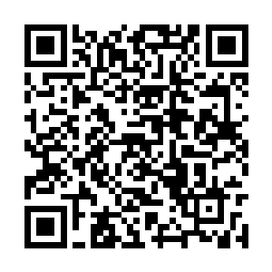 但他却在这对年老夫妻的脸上看到一丝害怕和犹豫二维码生成