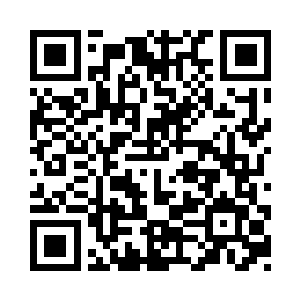 但奎爷只是冷冷抹去鼻孔中喷出的血二维码生成