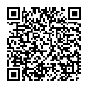 但如果我今天把你威胁我的事情告诉费希尔或者欧三少任何一个人二维码生成