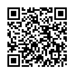 但就在叶秋刚刚走进楼梯间的同时二维码生成