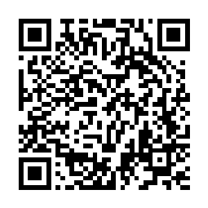 但张一山这小子并没有订包厢――跟自家叔叔吃个家常便饭二维码生成