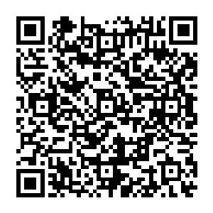 但我知道这里面肯定跟我在八爷家读过的那本杂志中刊登的那篇小说里的内容有关二维码生成