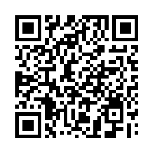 但是他还得强压住火气配合对方的工作二维码生成