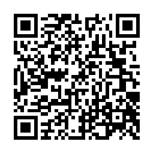 但是周围那紧张兮兮的气氛让他把话给收了回来二维码生成