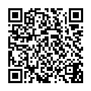 但是唯一可能成为弱点的就是我给你那些风水宝地的聊天记录二维码生成