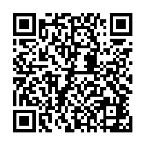 但是当矮个武霸亲眼看到自己心爱的巨锤化为漫天碎片之后二维码生成