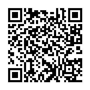 但是现在这个踩单车已经变成了荣光招牌式的过人动作二维码生成