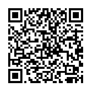 但有关他被判刑进牢房的缘由在圈子里却是众说纷纭二维码生成