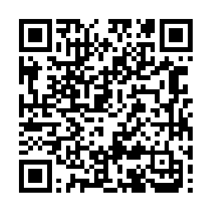 但考虑到这三十多人全部都携带着相机和录音设备二维码生成