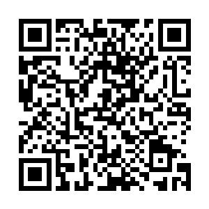 但这个女入显然是在用这个话来逼自己要表明什么态度似的二维码生成