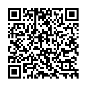 位于山上的洪北镇派出所接到了一个山民的报案二维码生成
