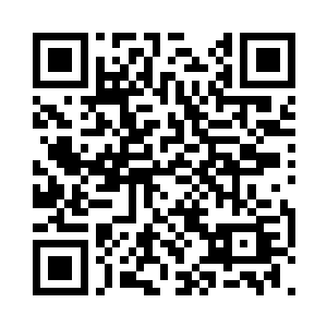 余下的两截尸体直接在地面撞出一个深坑二维码生成