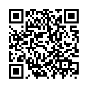余生将玩具一股脑又放进购物车推着就要回去二维码生成