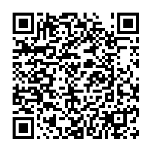 你觉得这世上还有那位姓秦的先生可以不露面就让我萧家和阴阳门放弃二维码生成