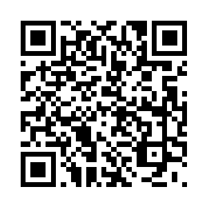 你说的是他们的化妆品和手工西服吧二维码生成