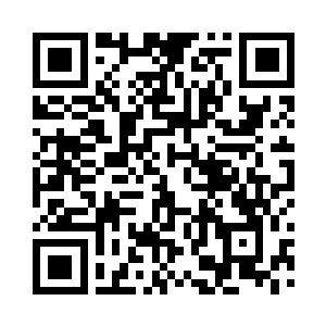 佣人突然来报荣二爷偕女朋友上官翎过来了二维码生成