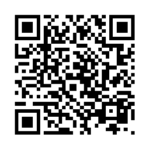 使用坦克和装甲车掩护步兵接近敌人二维码生成