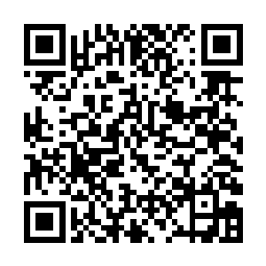 依旧还是形成着合围的状态将冥王星域的军队包围着二维码生成