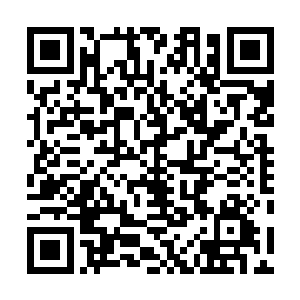 依然是那三位红衣大主教还有那位克罗裁决长在这密室内二维码生成