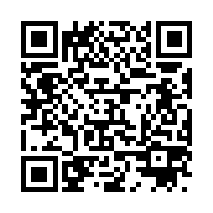 便在那黄色黄榜卷轴上快速的书写了起来二维码生成