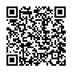 便想要狠狠的收拾这个在他最高兴的时候添乱的下属二维码生成