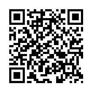 便是等闲的神人后期大能也休想一招逼退万某二维码生成