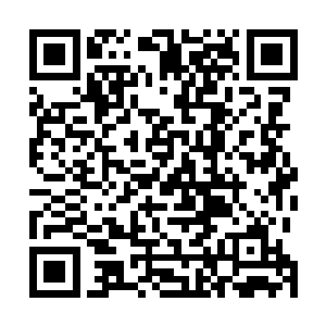 便是那一张里面还有将近八百万人民币的建设银行黑金卡二维码生成
