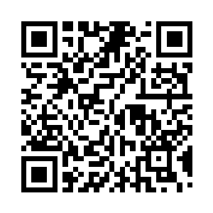 便有一个怀里揽着少女的男子嘻嘻笑着说道二维码生成