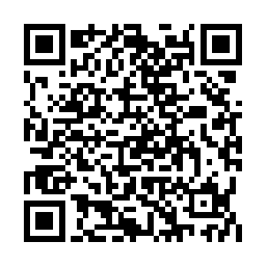 便有一个黑袍修士走到了他身后十米左右的距离二维码生成