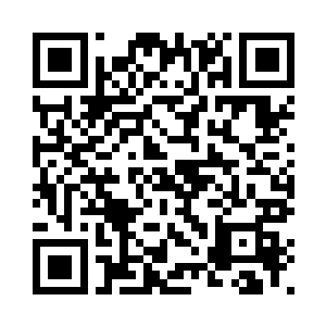 便看到后面窜出了一团巨大的光芒二维码生成