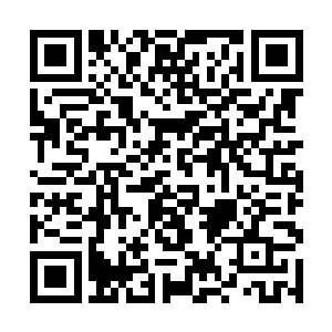 便见一道璀璨刺眼的白光从那血色通道之中爆发而出二维码生成