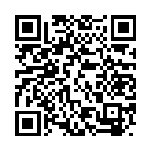 俩人在遇到穆扬灵之前已在山林里迷失方向了二维码生成