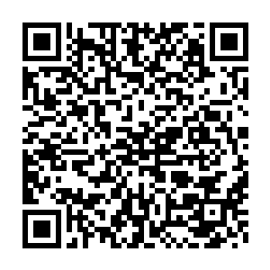 俩姑娘关心的不是那个青年城那个项目竟然用这样的方式得到了投资二维码生成